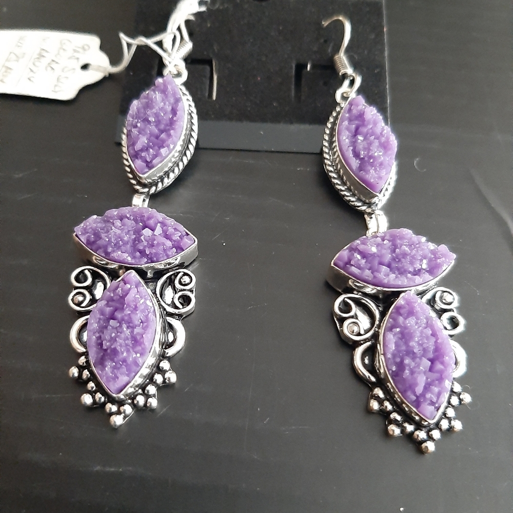Ladies jewelry